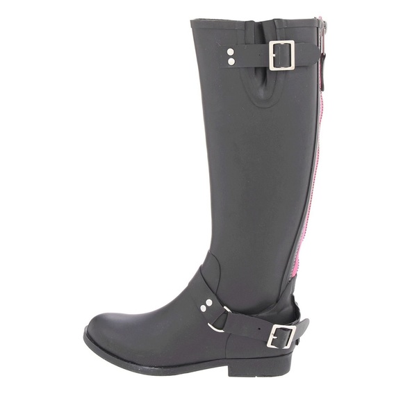 Steve Madden Tsunamii Contrast Zip Rain Boots - Picture 3 of 3